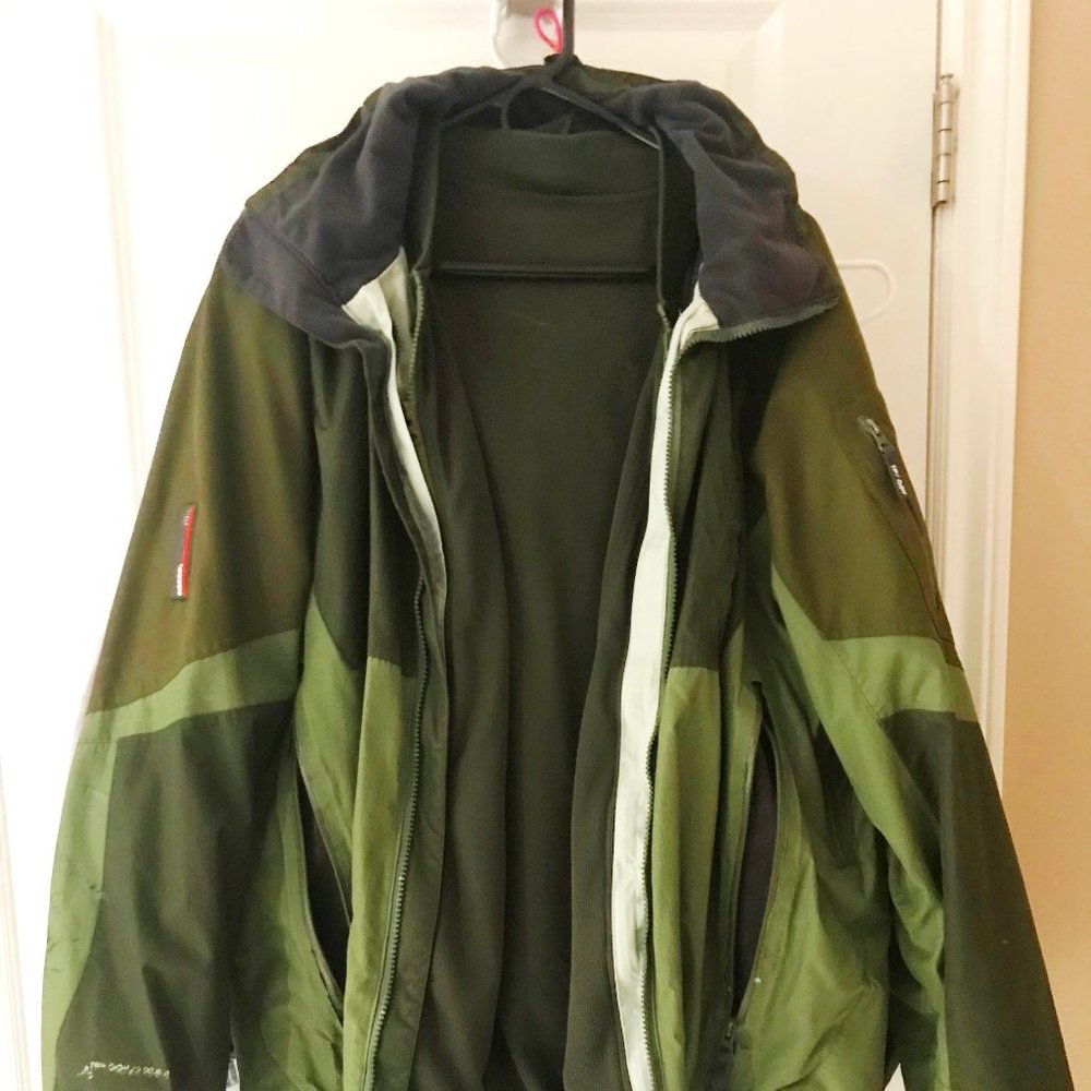 Ripzone trilogy 20,000mm waterproof Jacket with Inner removeable Jacket & pull